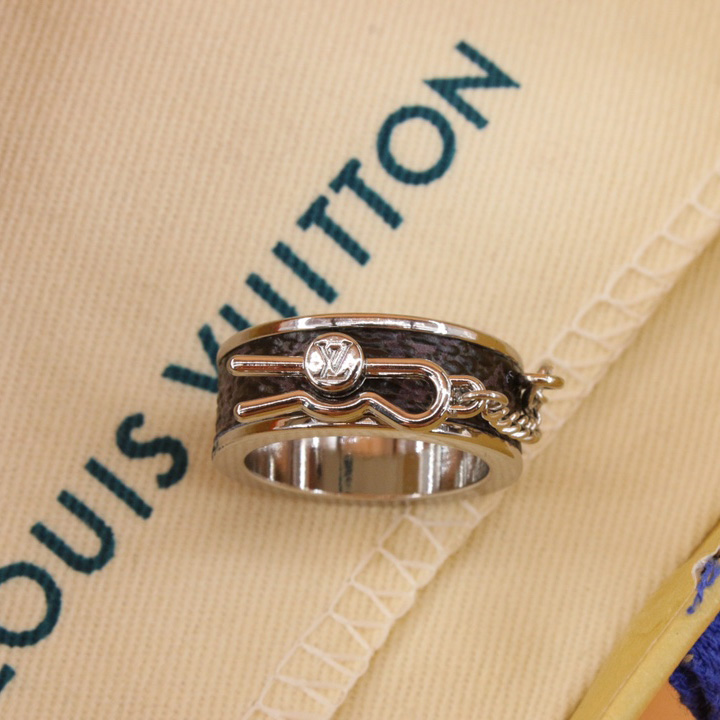 Louis Vuitton Pin Lock Rings - DesignerGu