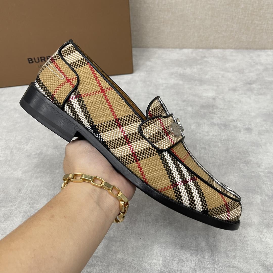 Burberry Moorley Check Loafers - DesignerGu