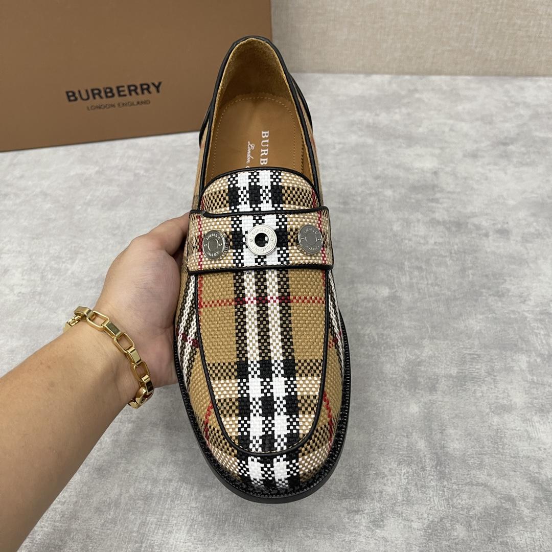 Burberry Moorley Check Loafers - DesignerGu