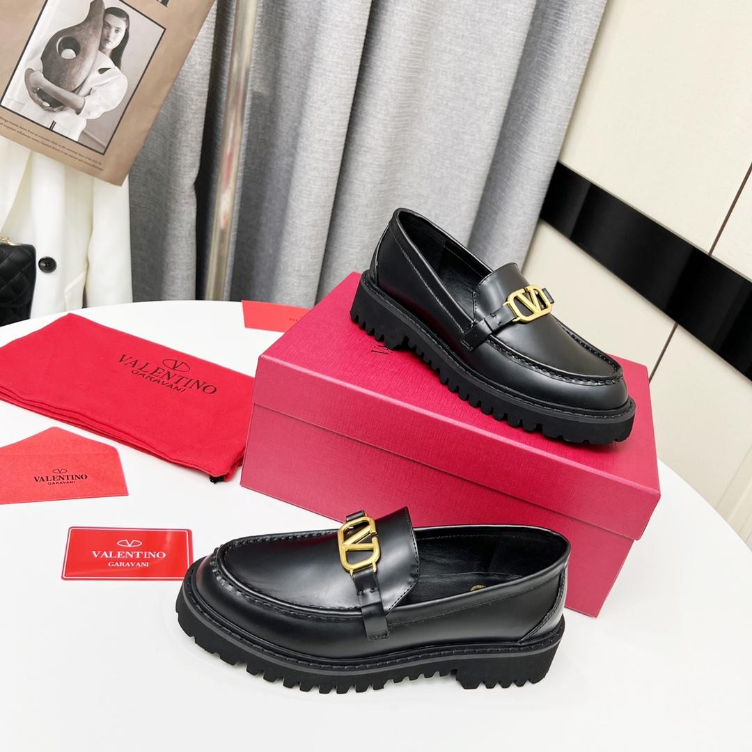 Valenti VLogo Signature Calfskin Loafer  - DesignerGu