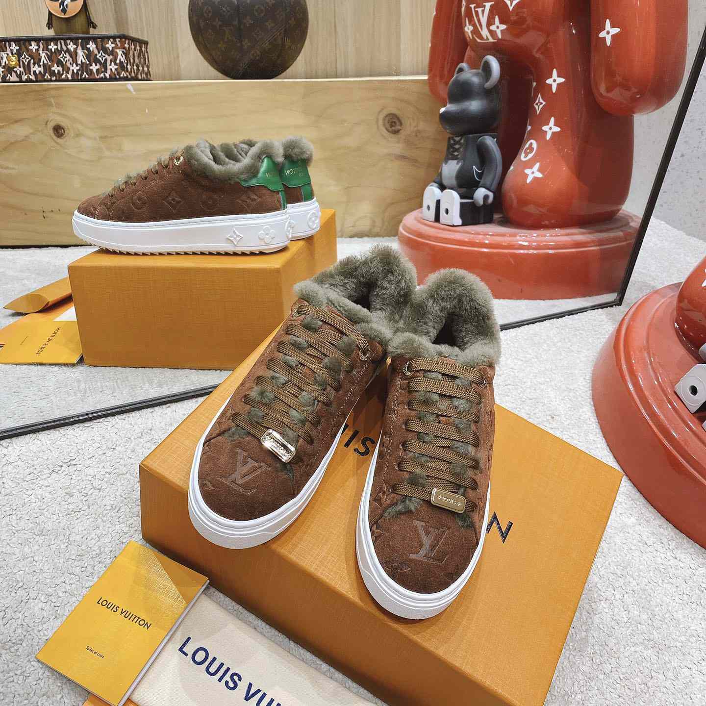 Louis Vuitton Time Out Sneakers - DesignerGu