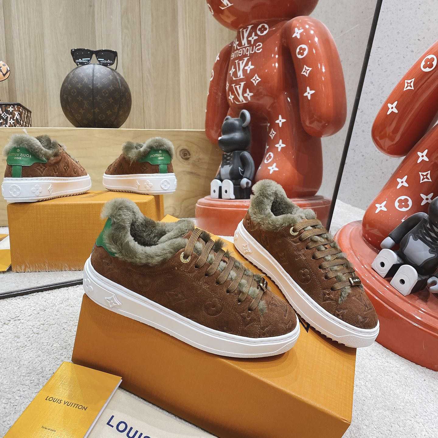 Louis Vuitton Time Out Sneakers - DesignerGu