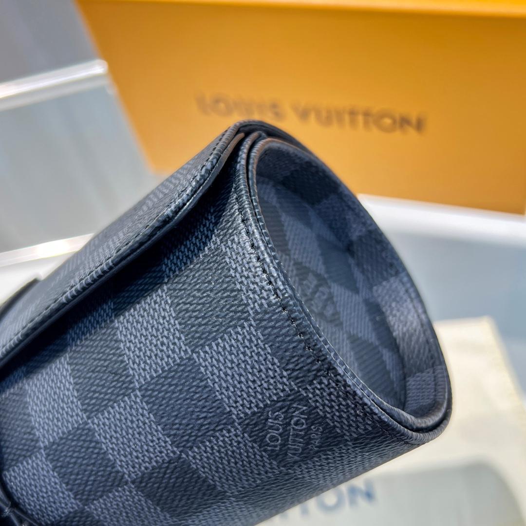 Louis Vuitton  3 Watch Case    - DesignerGu