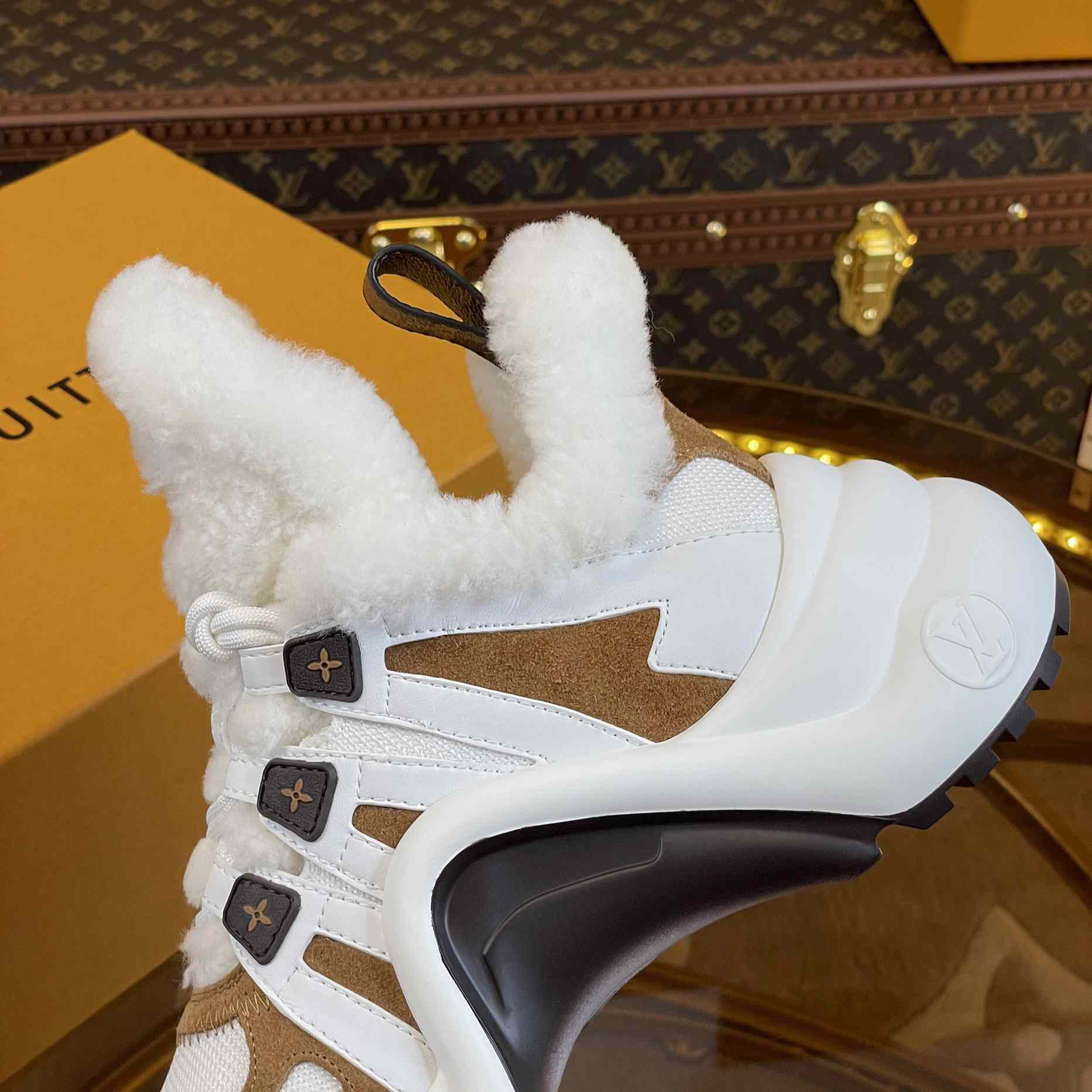 Louis Vuitton LV Archlight Sneaker       1AACQM - DesignerGu