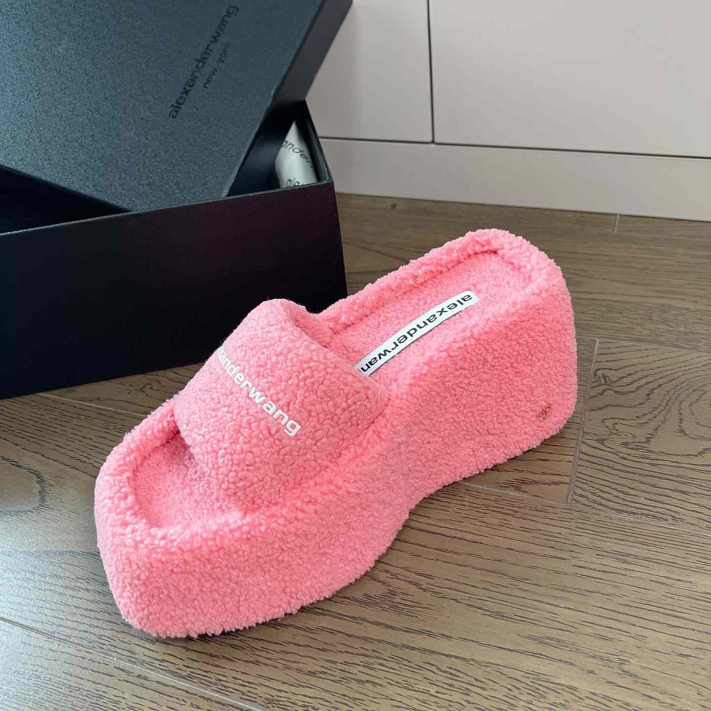 Alexander Wang Slide - DesignerGu