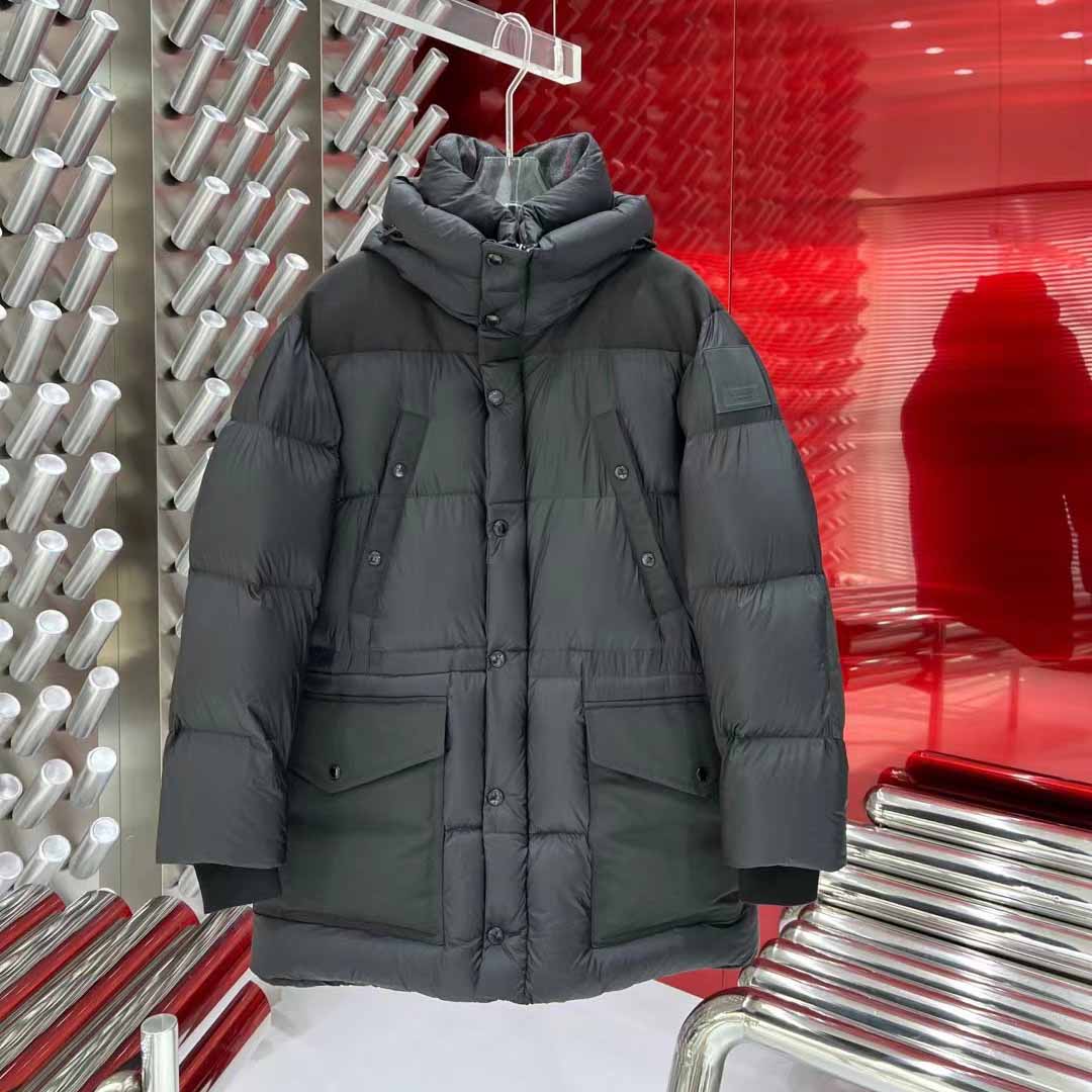 Burberry Logo Appliqué Nylon Puffer Coat - DesignerGu