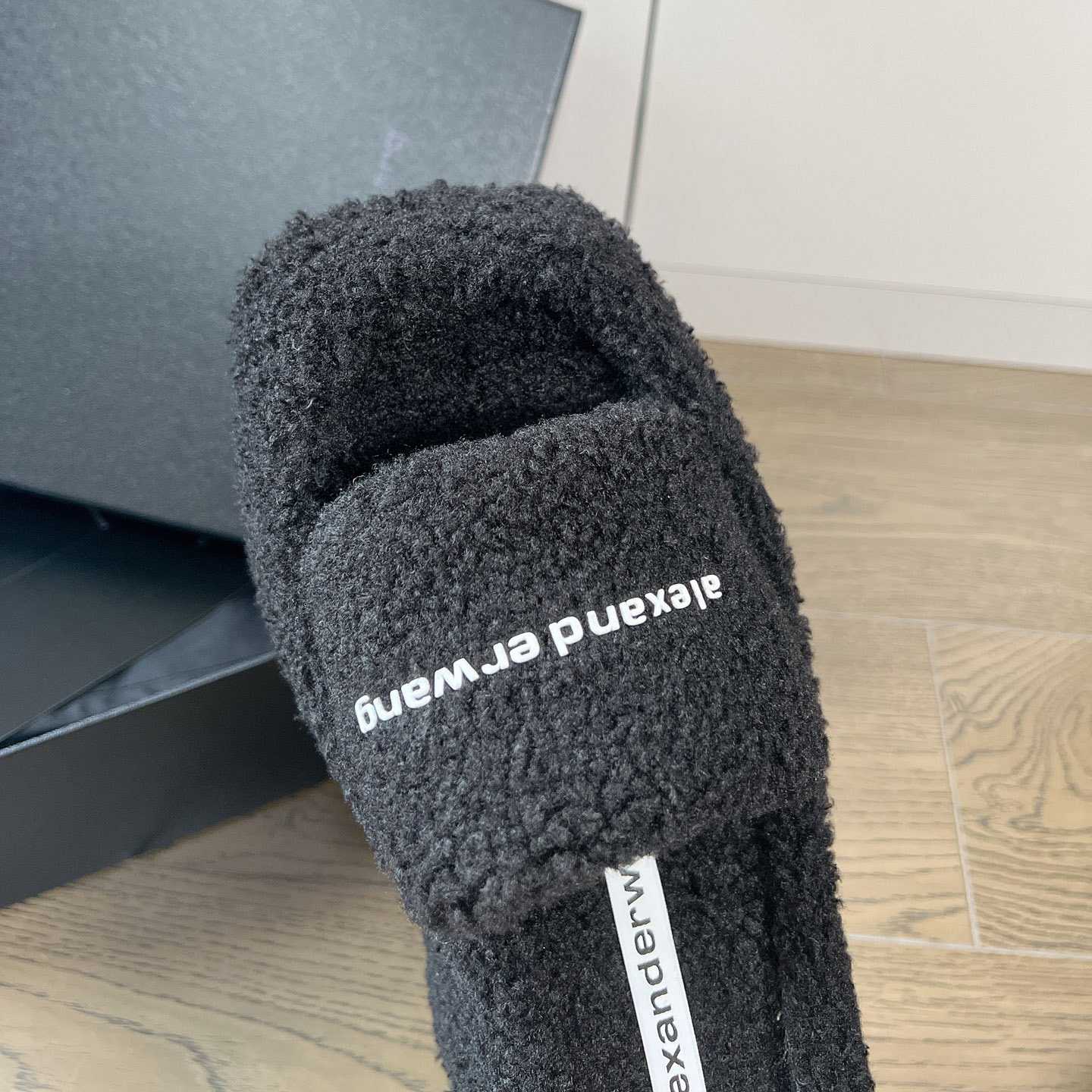 Alexander Wang Slide - DesignerGu