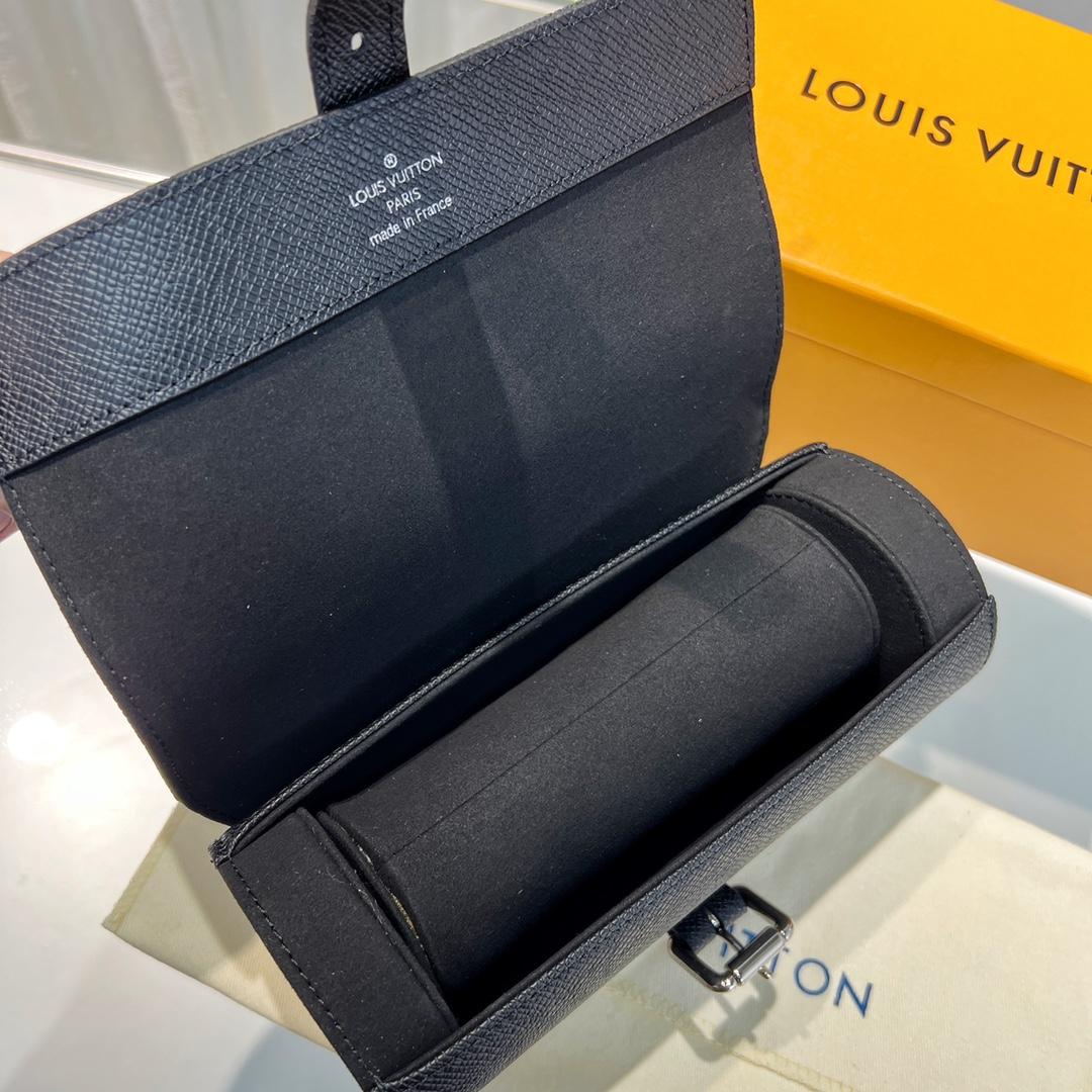 Louis Vuitton  3 Watch Case    - DesignerGu