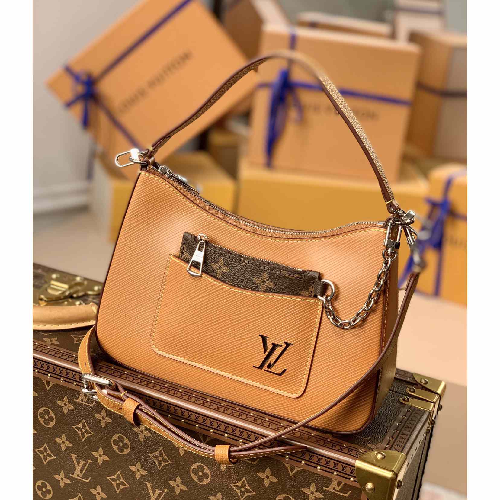 Louis Vuitton Marelle Handbag(25-15-8cm)   M80794 - DesignerGu