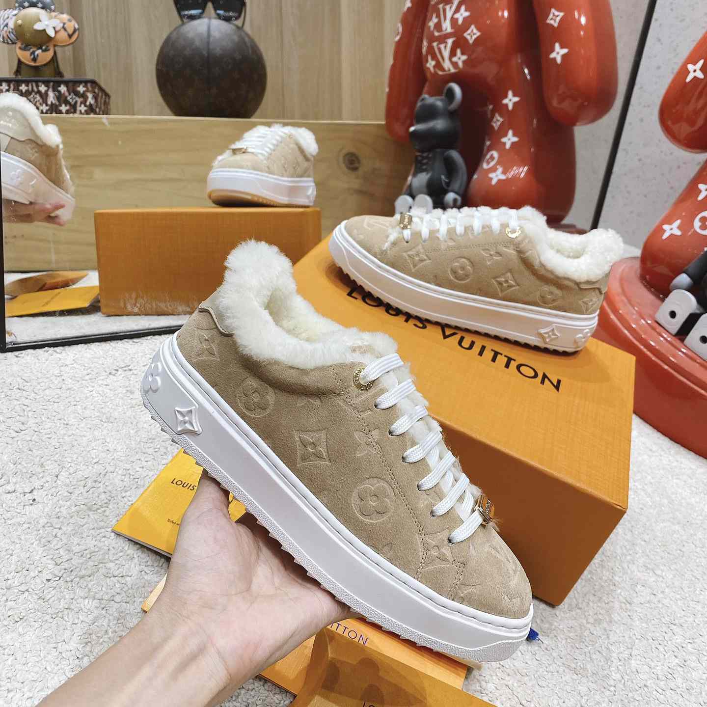 Louis Vuitton Time Out Sneakers - DesignerGu