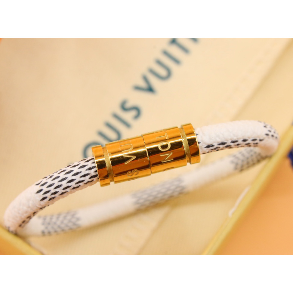 Louis Vuitton LV Confidential Bracelet - DesignerGu