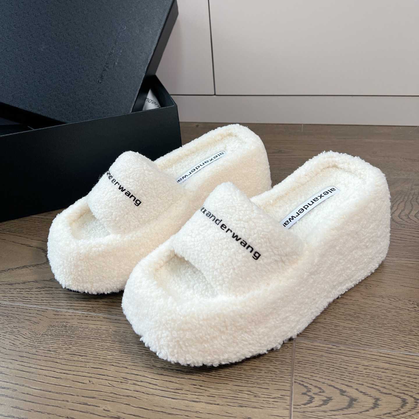 Alexander Wang Slide - DesignerGu