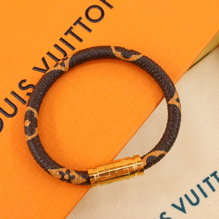 Louis Vuitton LV Confidential Bracelet - DesignerGu