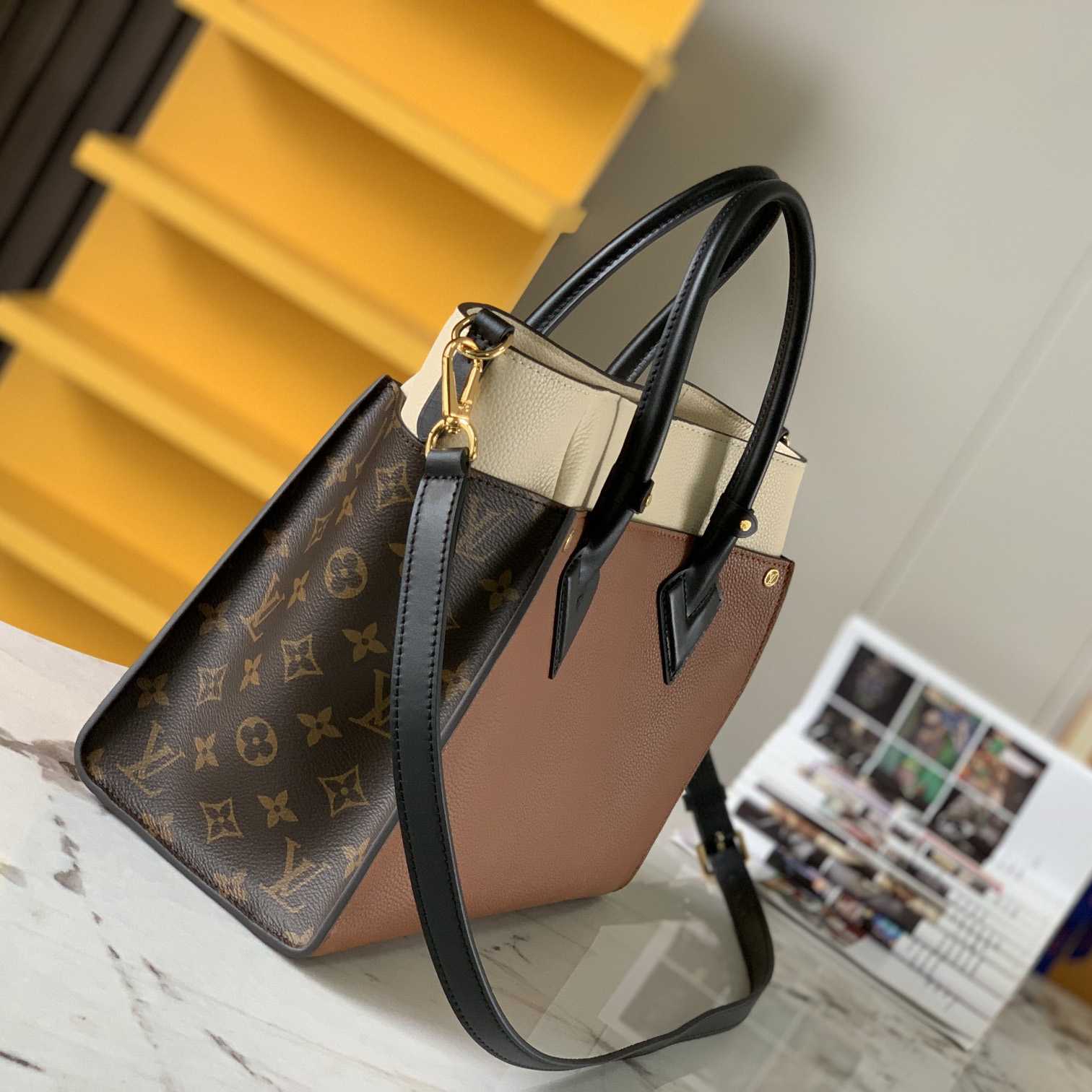 Louis Vuitton Leather Handbag(30.5-24.5-14CM)    M59645 - DesignerGu