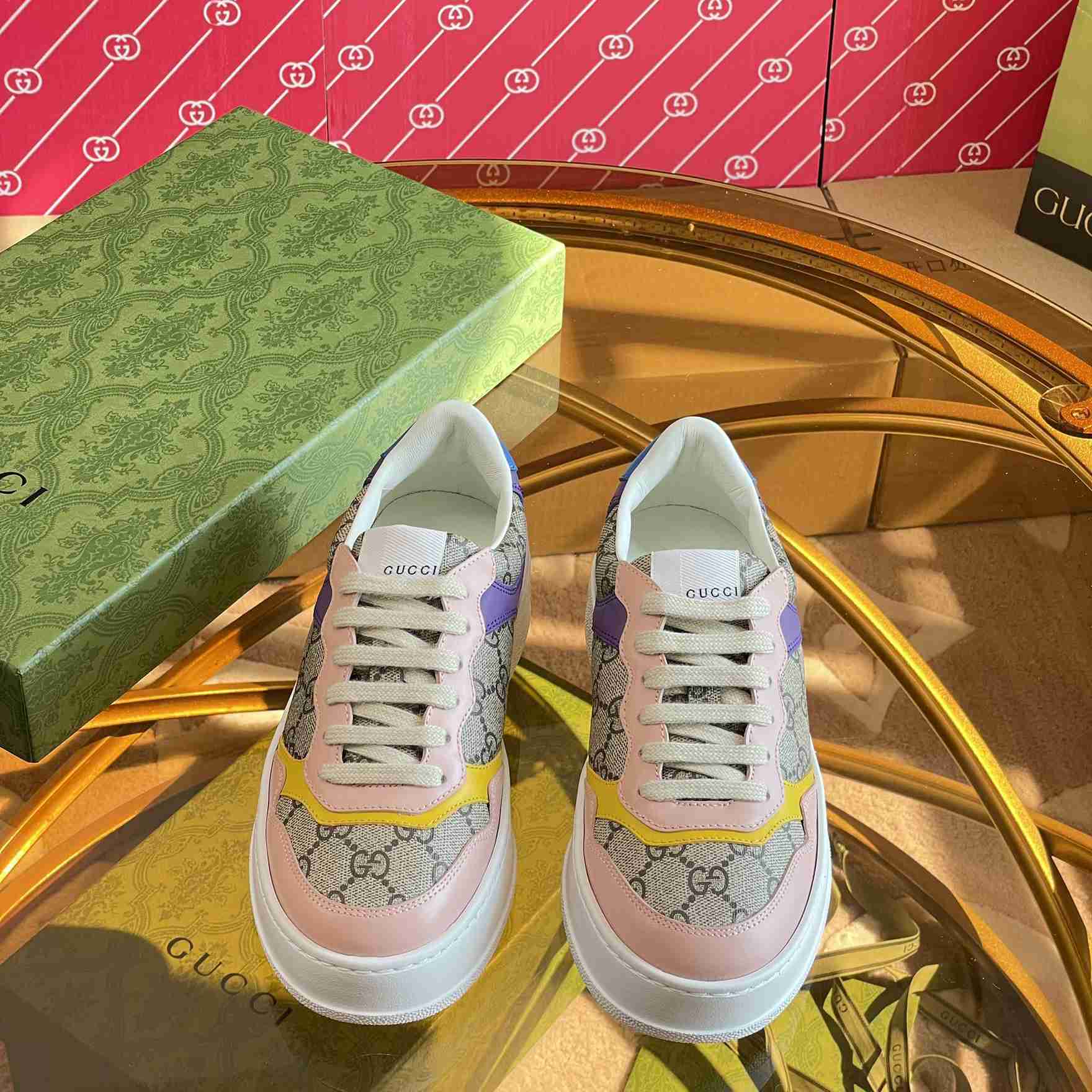 Gucci Women's GG Sneaker - DesignerGu