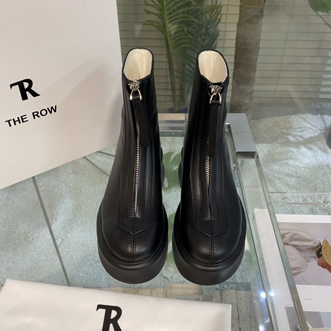 The Row Zipped Boot 1 In Leather - DesignerGu