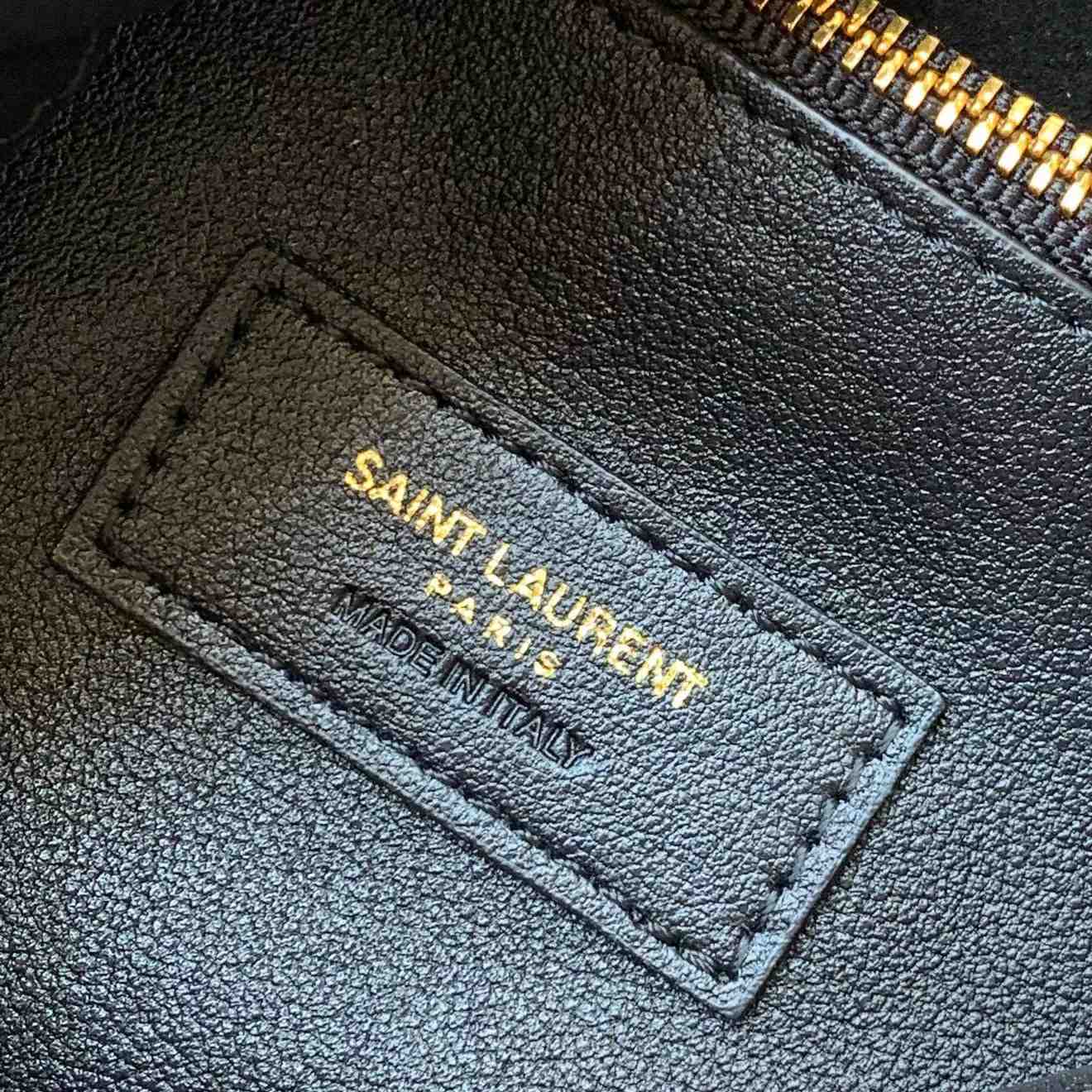 Saint Laurent LE 5 À 7 Soft Small Hobo Bag In Smooth Leather - DesignerGu