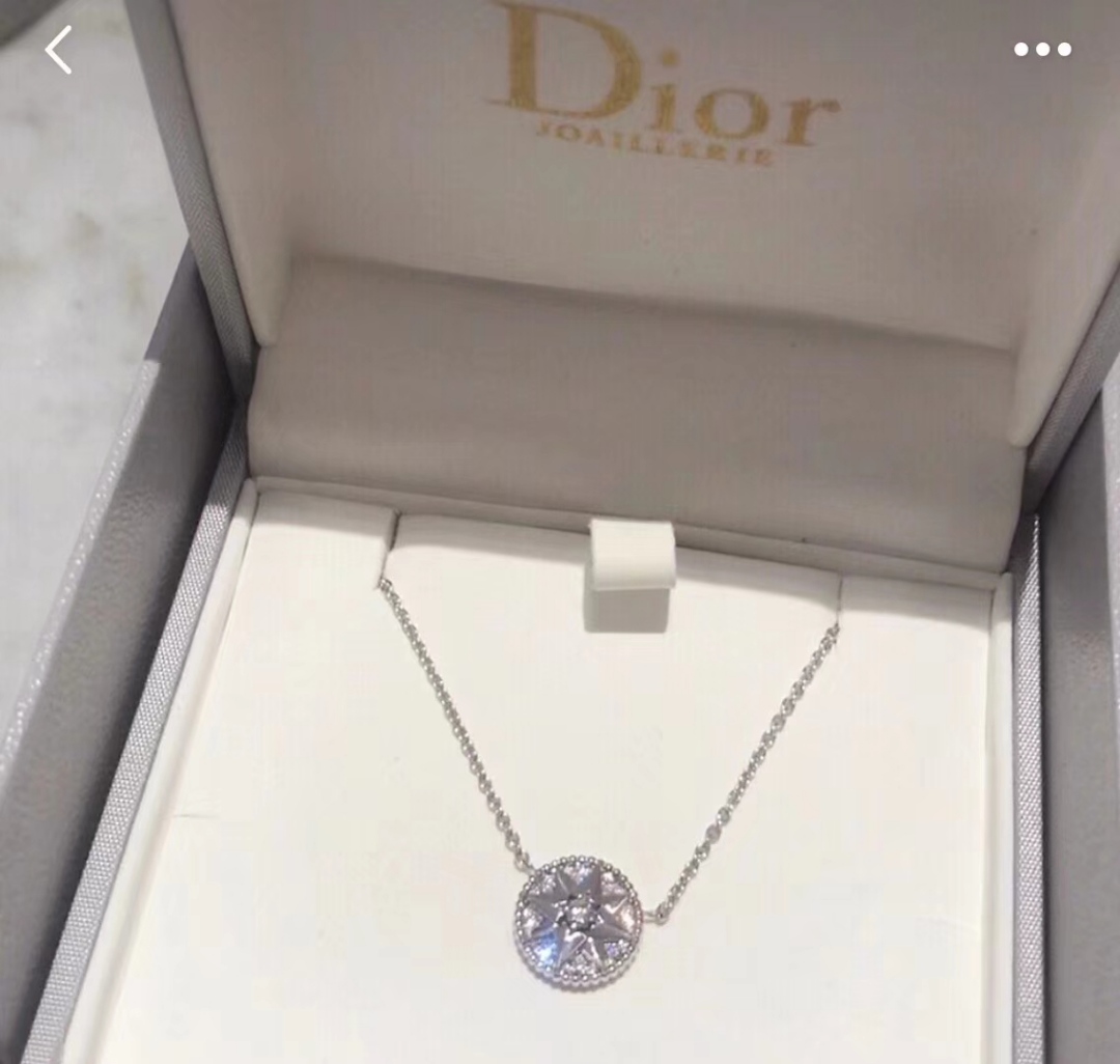 Dior Rose Des Vents Necklace - DesignerGu