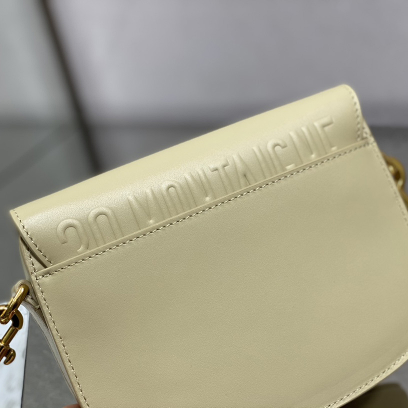 Dior Small Dior Bobby Bag(18-14-5cm) - DesignerGu