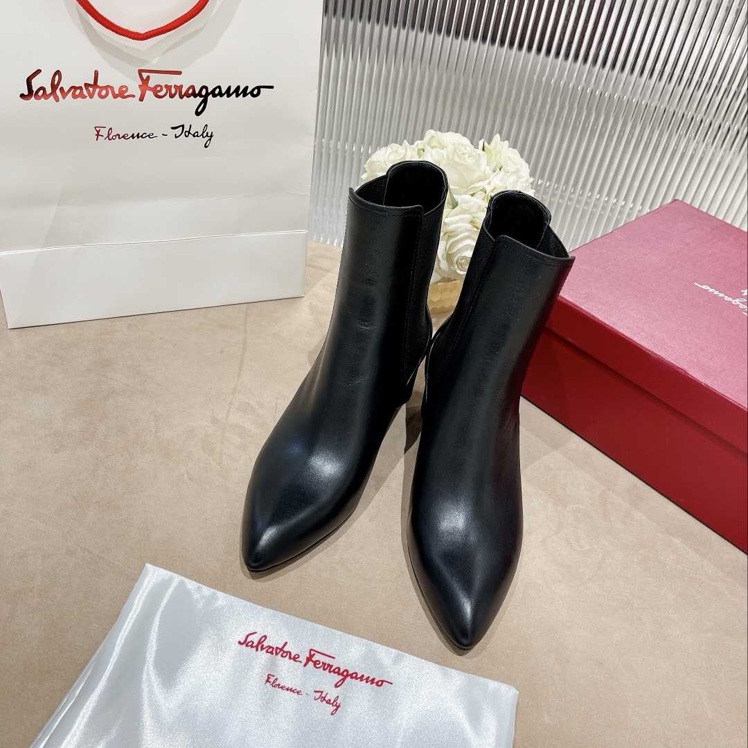 Ferragamo Leather Ankle Boot - DesignerGu