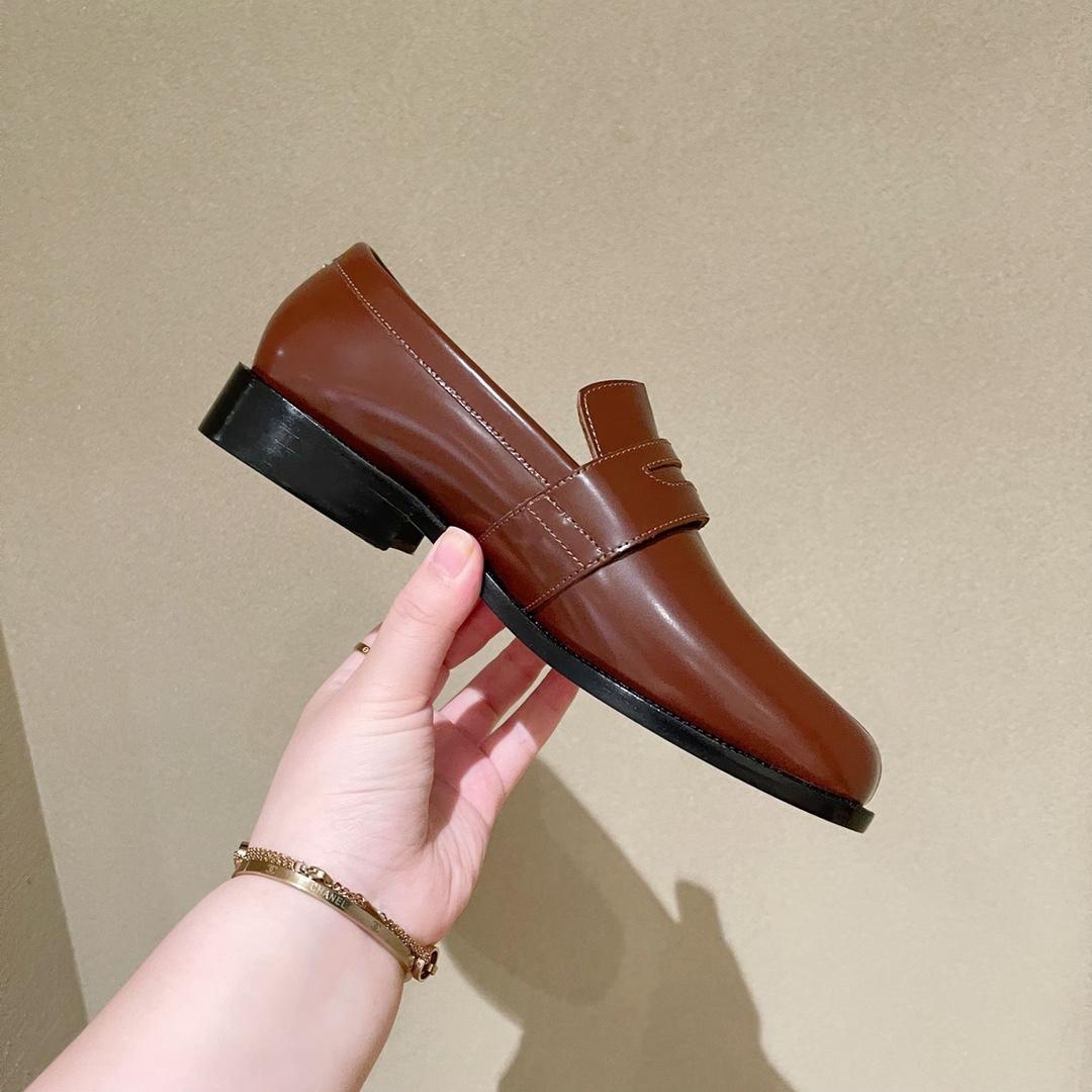 Maison Margiela Tabi Loafers - DesignerGu