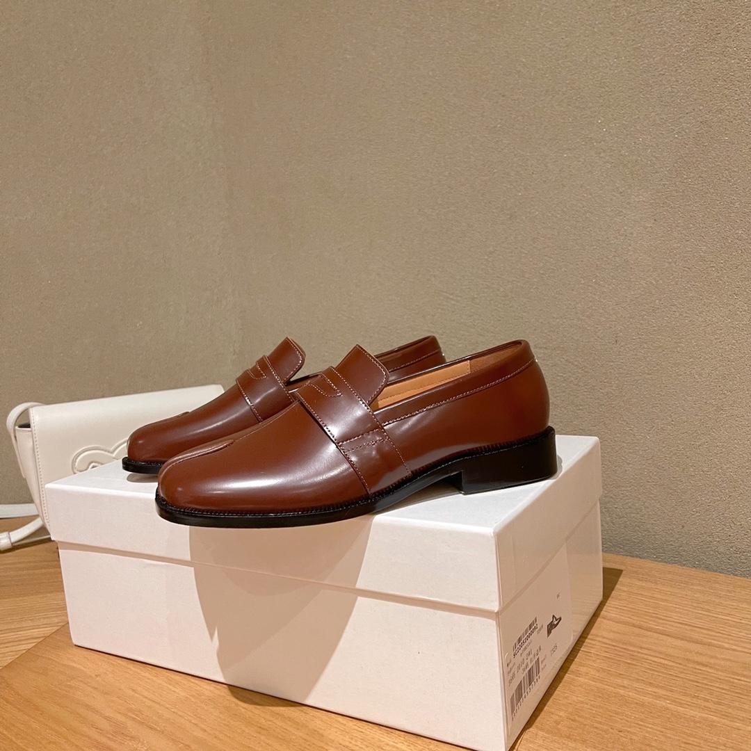 Maison Margiela Tabi Loafers - DesignerGu