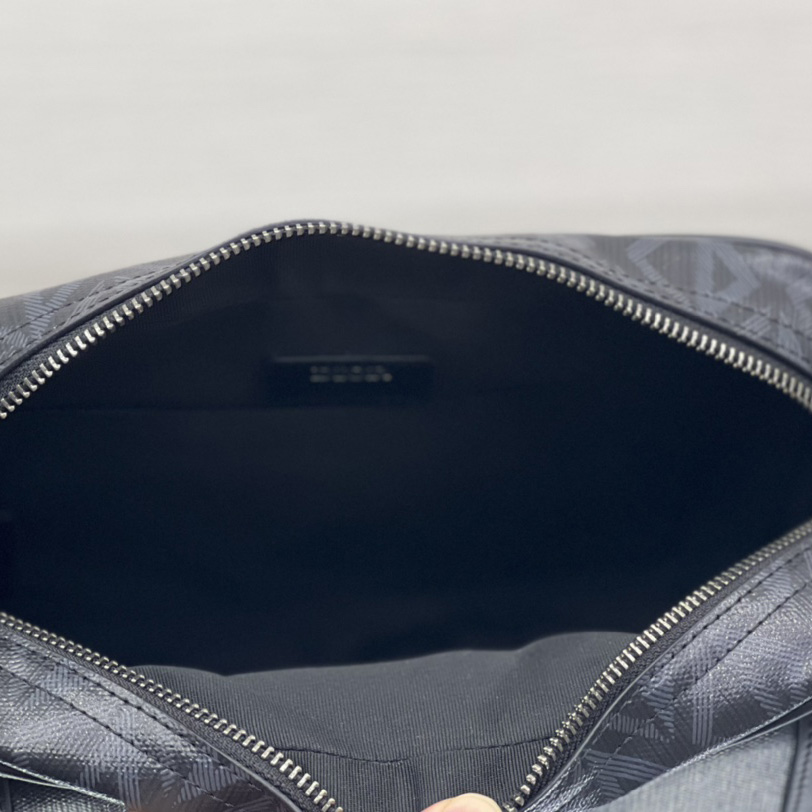 Dior Hit The Road Messenger Bag (26-21-8 cm) - DesignerGu