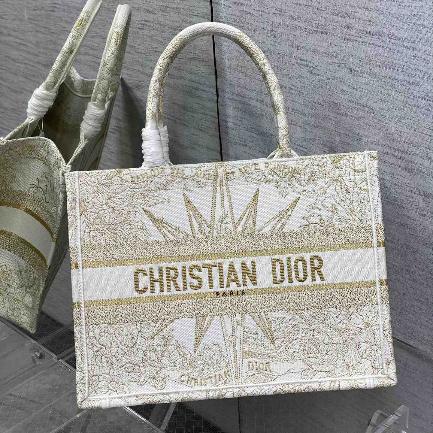 Dior Medium Dior Book Tote(36-18-28cm) - DesignerGu