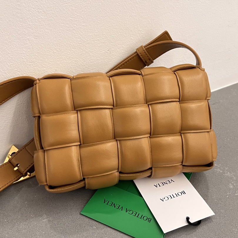 Bottega Veneta Small Padded Cassette - DesignerGu