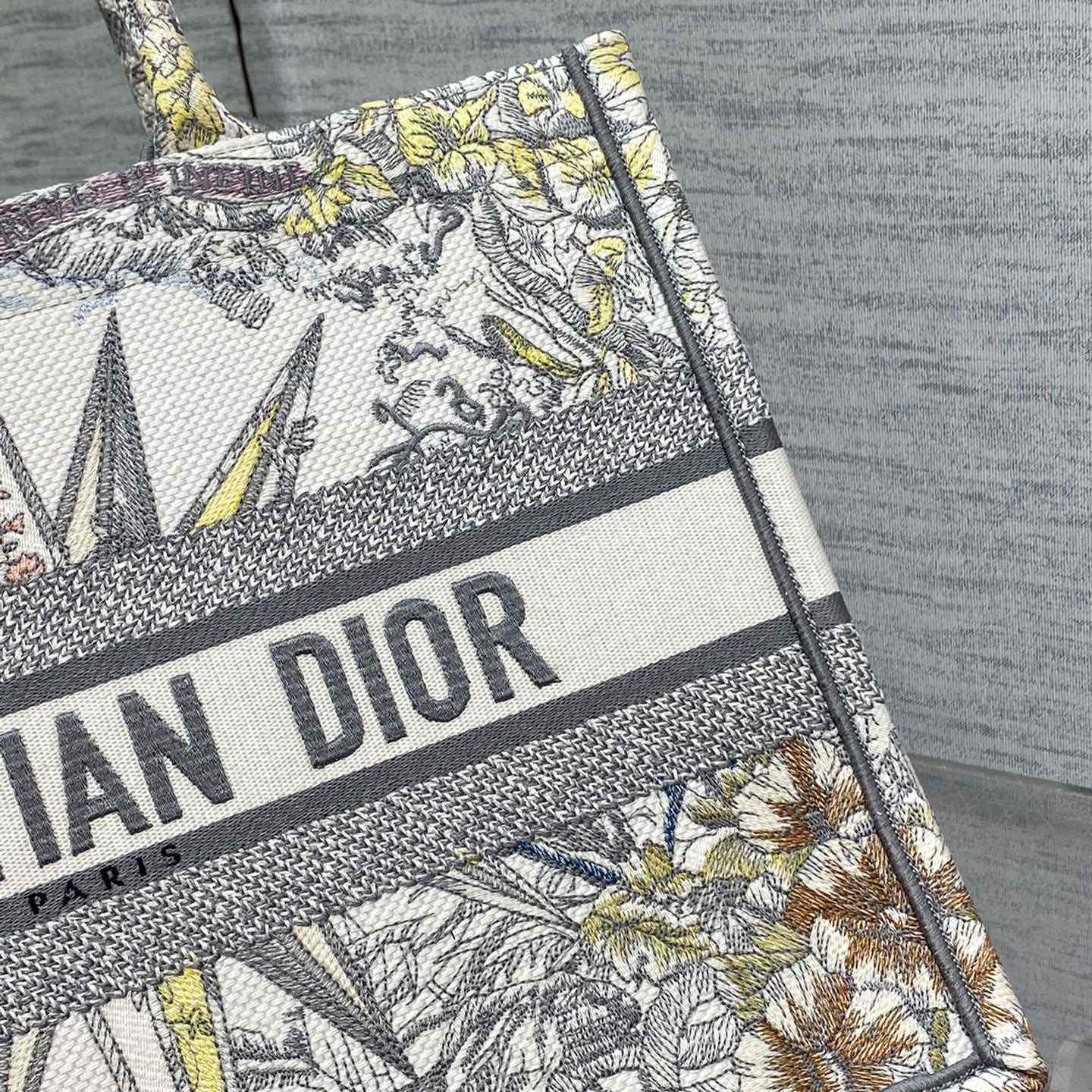 Dior Medium Dior Book Tote(36-18-28cm) - DesignerGu