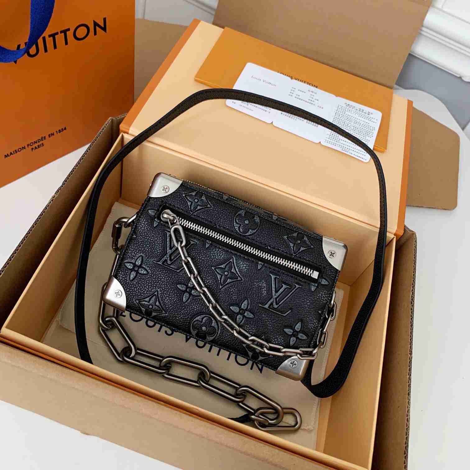 Louis Vuitton Mini Soft Trunk(18.5-13-8CM)   - DesignerGu