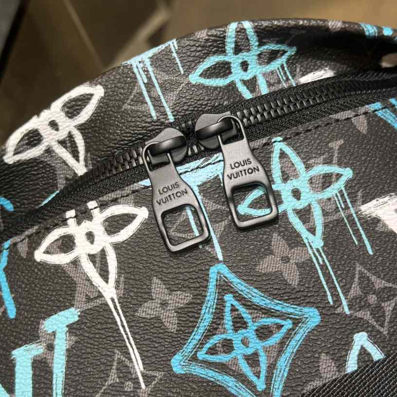 Louis Vuitton Discovery Bumbag(44-15-9cm)     M21397 - DesignerGu