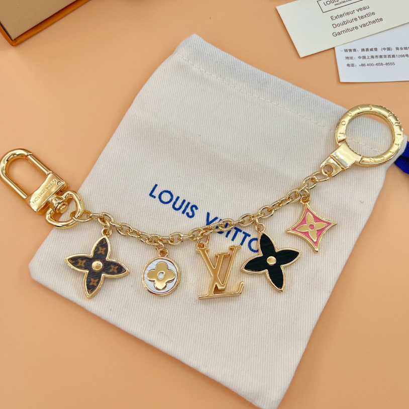 Louis Vuitton Spring Street Chain Bag Charm   M68999 - DesignerGu