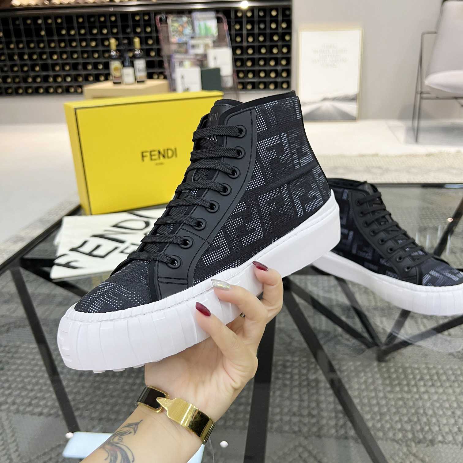 Fendi Logo Sneaker - DesignerGu