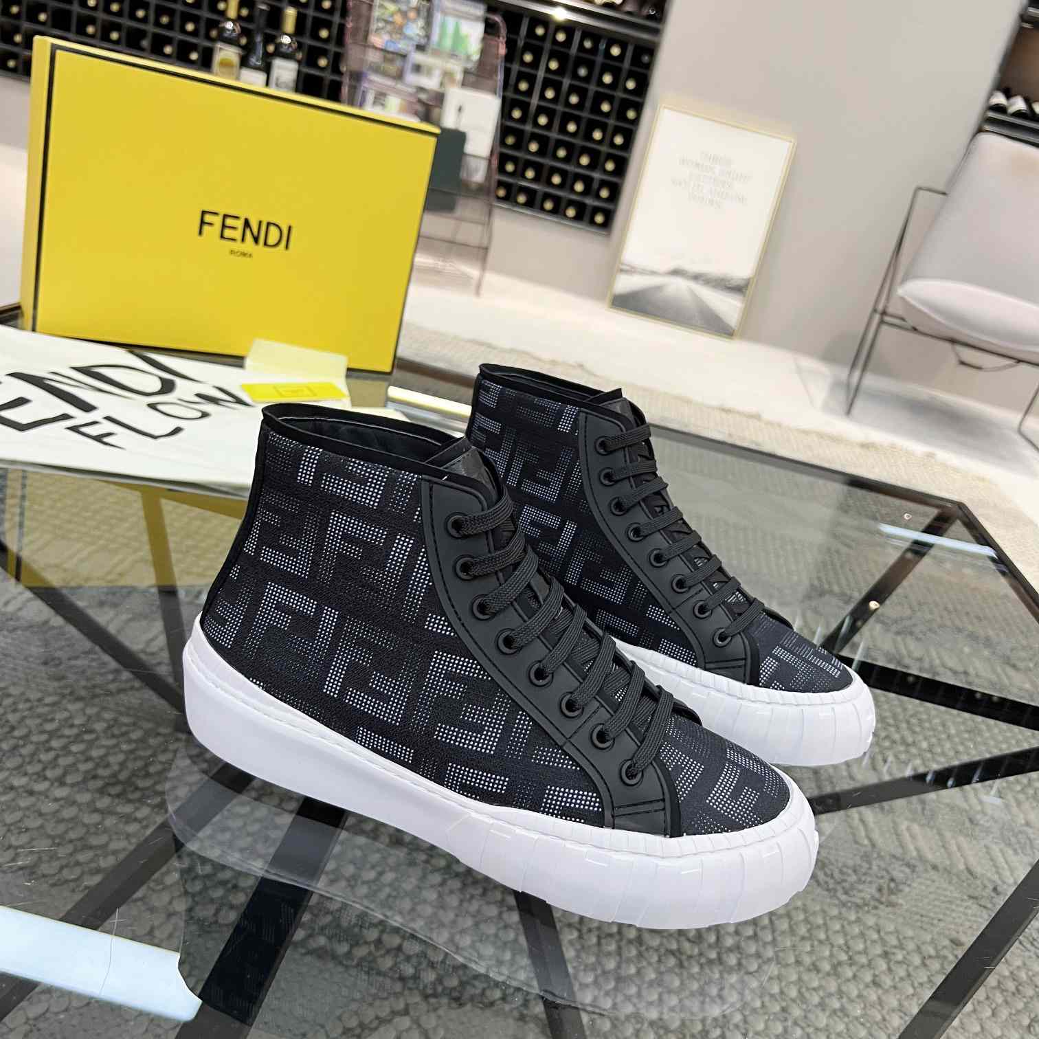 Fendi Logo Sneaker - DesignerGu
