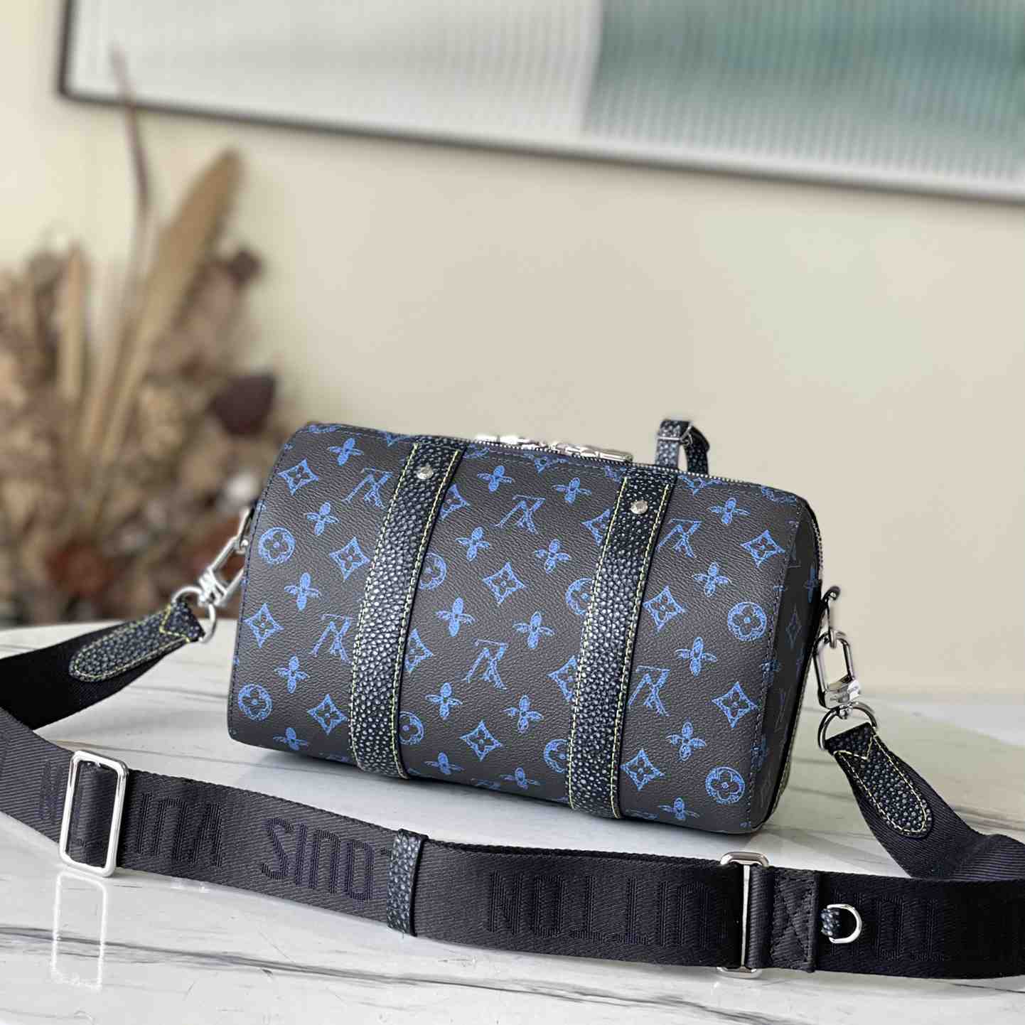 Louis Vuitton City Keepall(27-17-13cm)   M46339 - DesignerGu