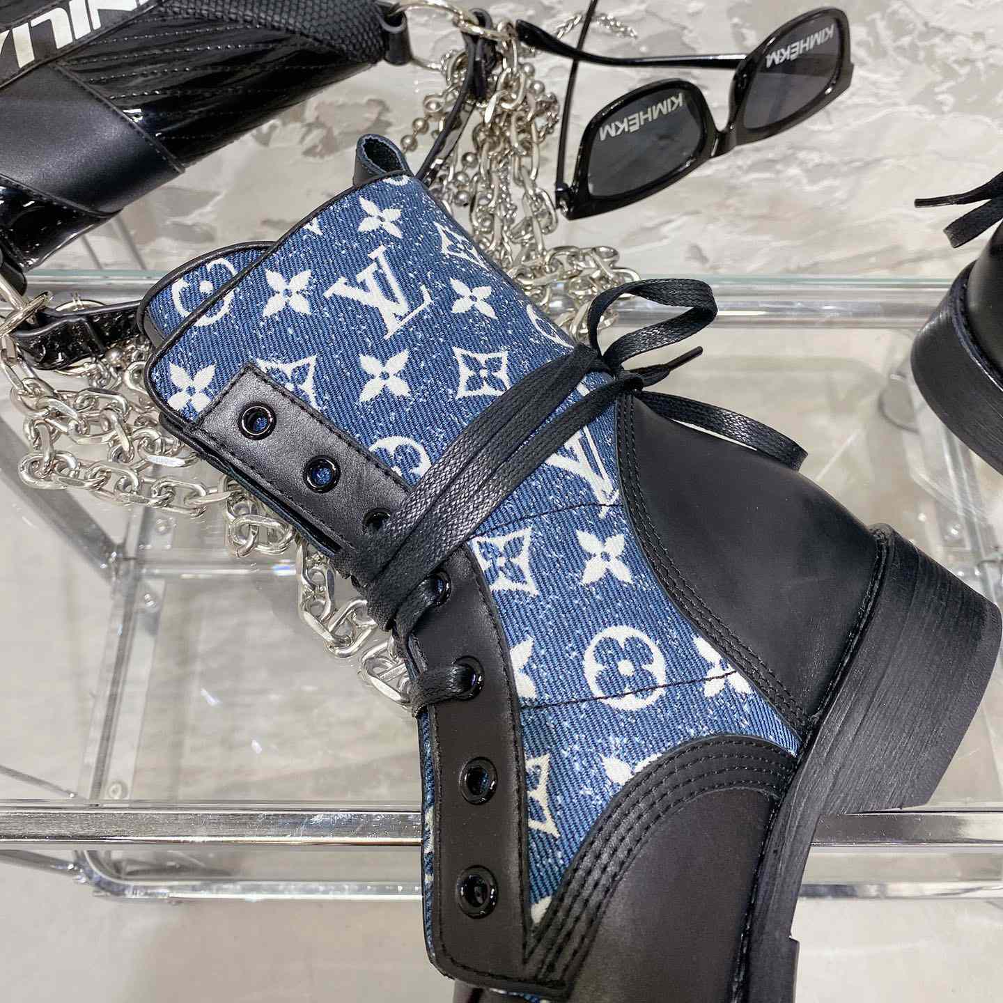 Louis Vuitton Metropolis Flat Ranger - DesignerGu