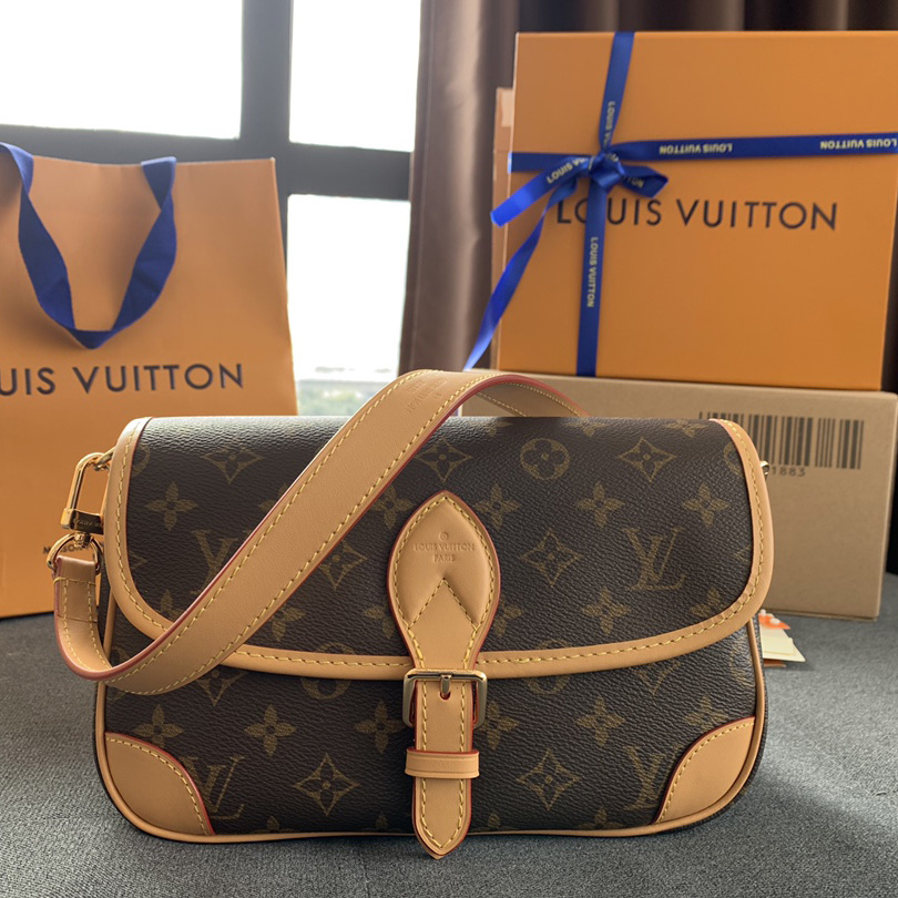 Louis Vuitton Diane(25-9-15cm)   M45985 - DesignerGu