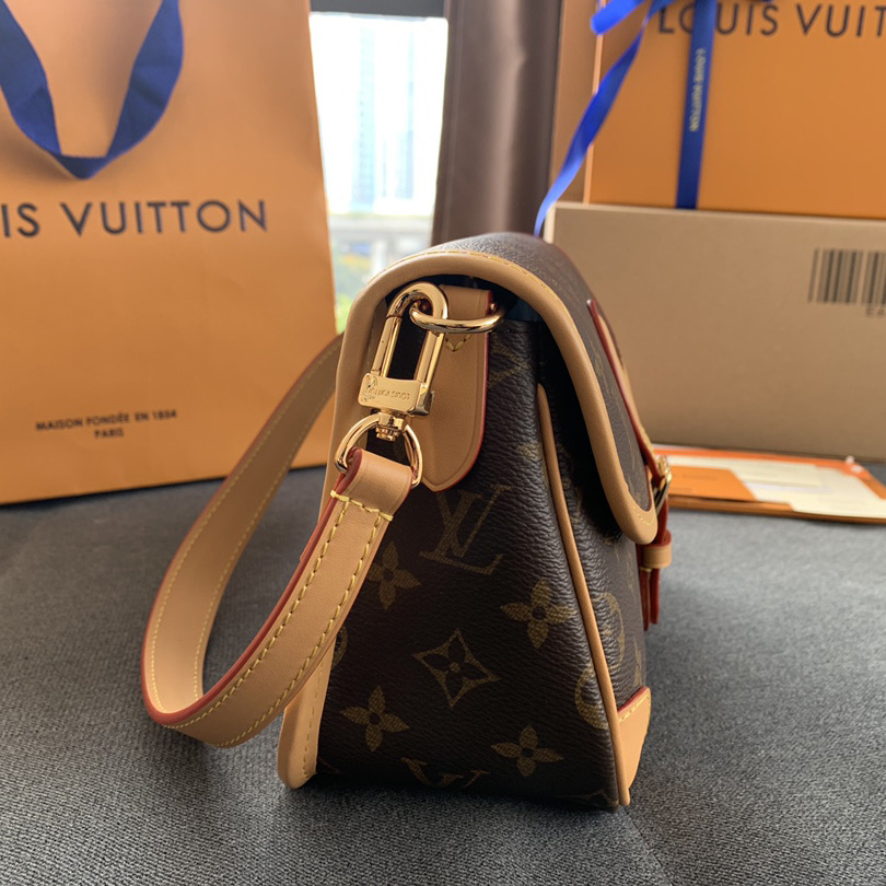 Louis Vuitton Diane(25-9-15cm)   M45985 - DesignerGu