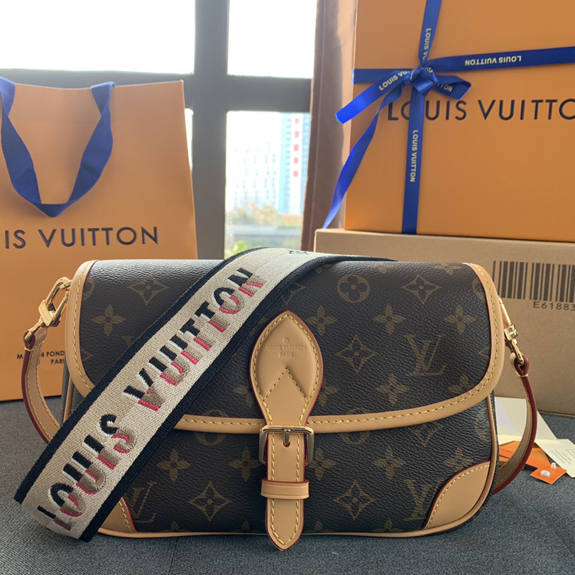 Louis Vuitton Diane(25-9-15cm)   M45985 - DesignerGu