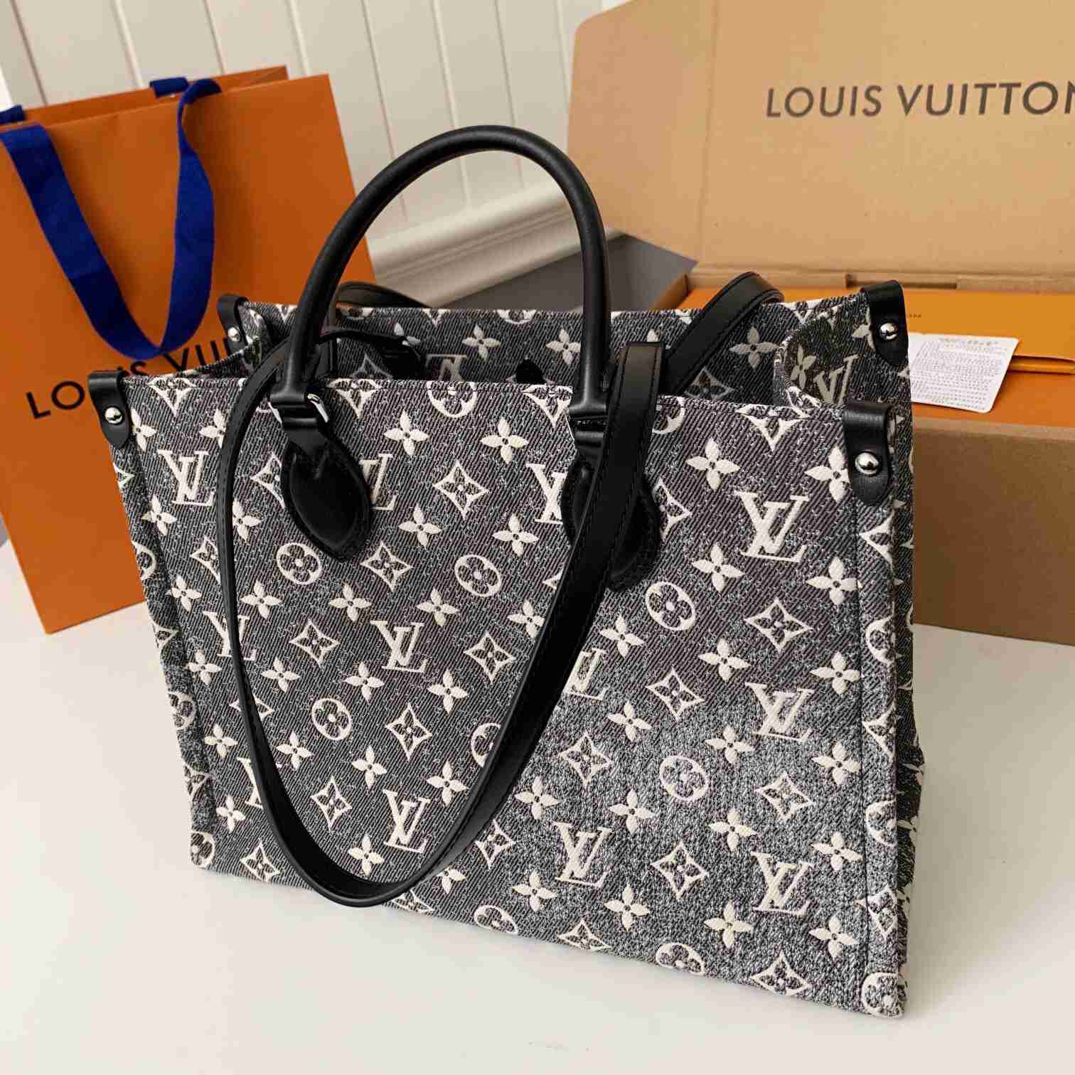 Louis Vuitton OnTheGo MM(35-27-14cm) - DesignerGu