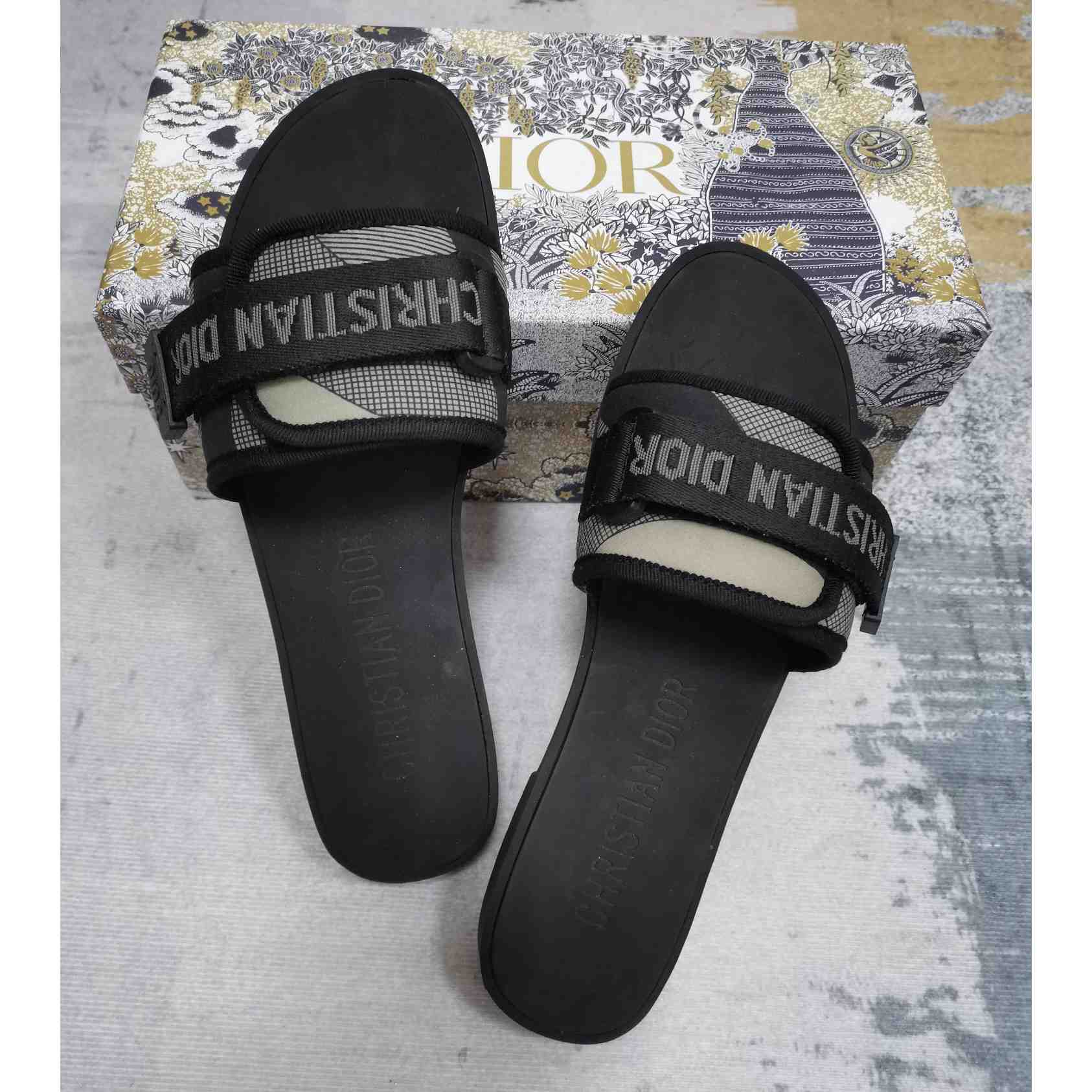 Dior Evolution Slide - DesignerGu