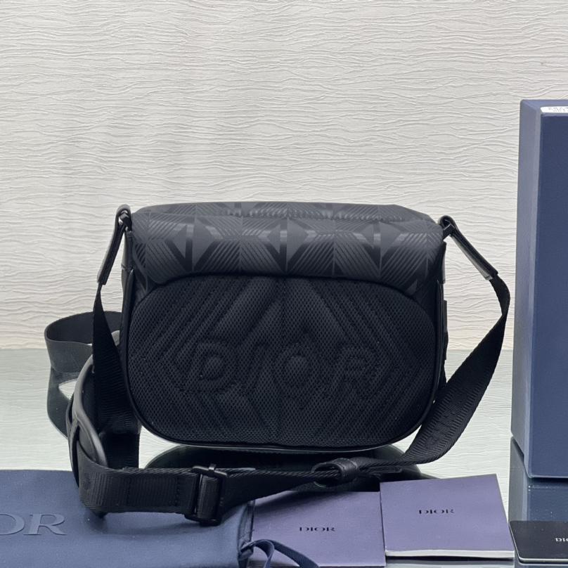 Dior Explorer Pouch With Strap - DesignerGu