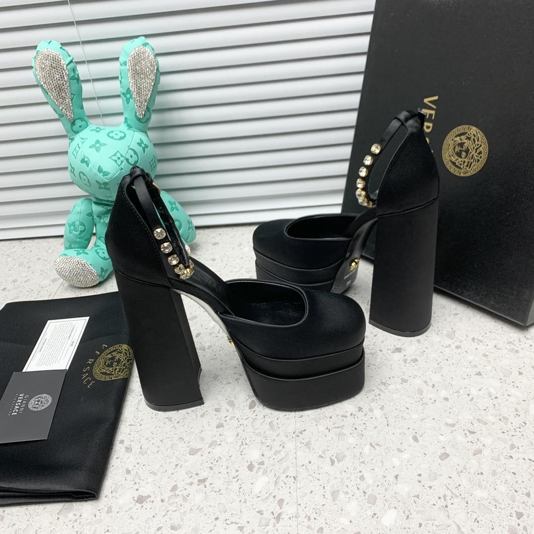 Versace Medusa Aevitas Satin Platform Pumps - DesignerGu