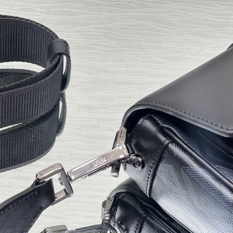 Dior Hit The Road Bag With Strap - DesignerGu