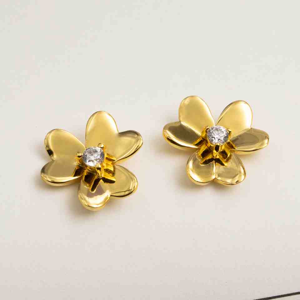 Van Cleef & Arpels Frivole Earrings - DesignerGu