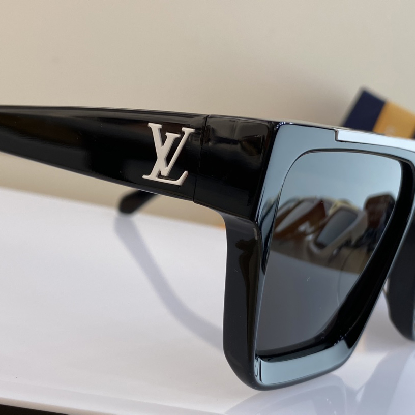 Louis Vuitton 1.1 Evidence Sunglasses     Z1682W - DesignerGu