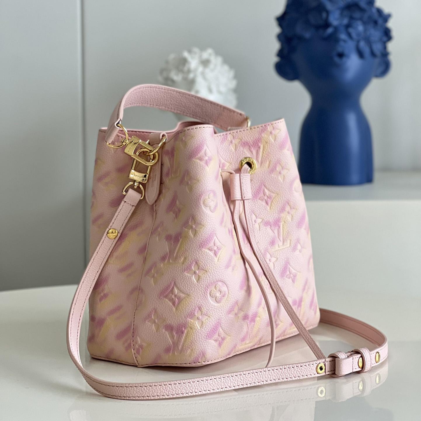 Louis Vuitton Néonoé BB Bucket Bag (20 x 20 x 13 cm)   M46174 - DesignerGu