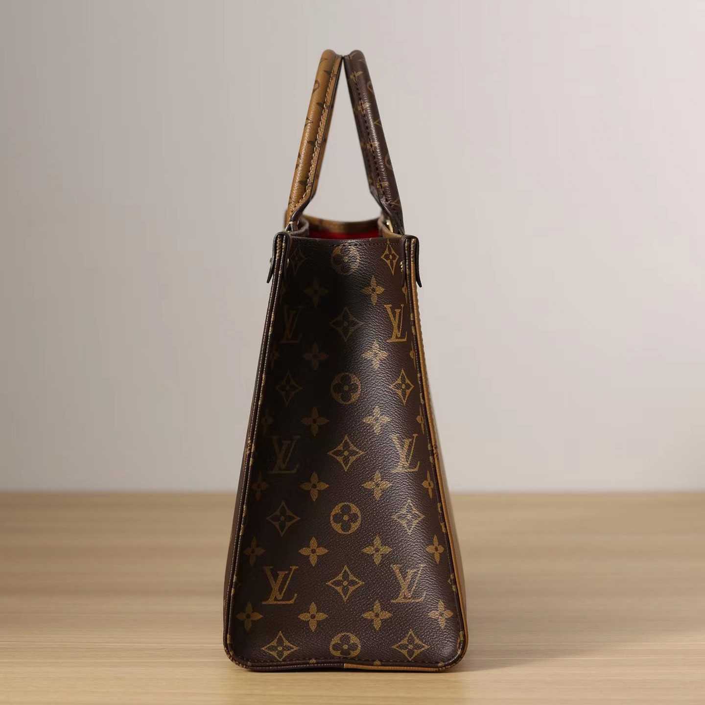 Louis Vuitton Onthego MM(34cm)   M45321 - DesignerGu