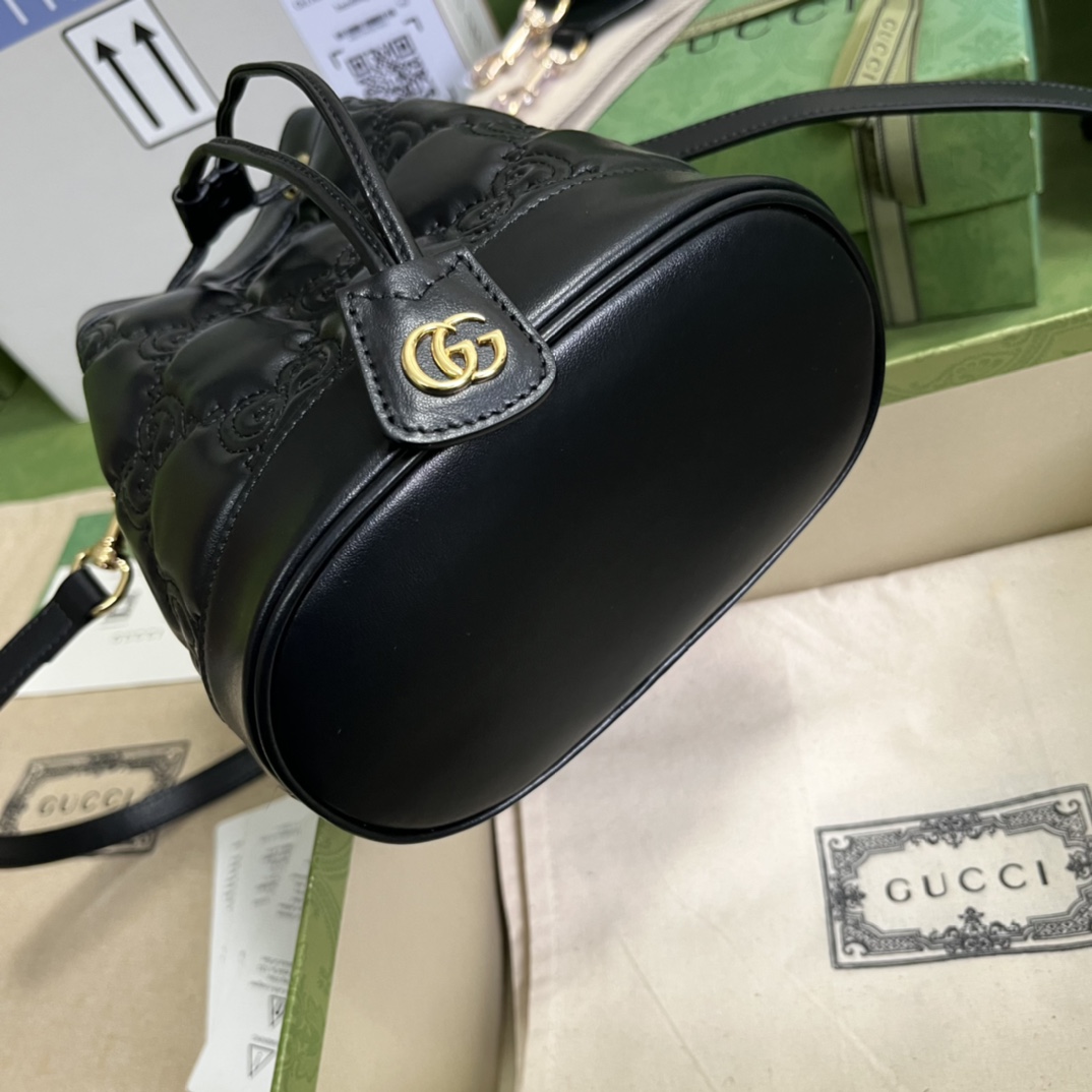 Gucci GG Matelassé Bucket Bag (17*20*10cm) - DesignerGu